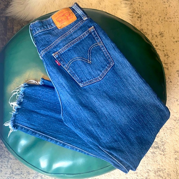 Levi’s 501 Button Fly DIY CROP - Picture 3 of 4